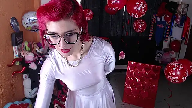 Snapshot of MissMiia2 chatting on February 15, 3:50 pm MissMiia2 online show from February 15, 3:50 pm