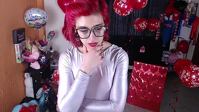 Snapshot of MissMiia2 chatting on February 15, 6:55 pm MissMiia2 online show from February 15, 6:55 pm