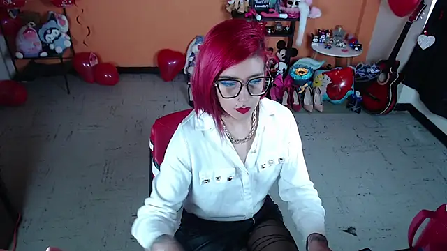 Snapshot of MissMiia2 chatting on February 24, 12:26 pm MissMiia2 online show from February 24, 12:26 pm