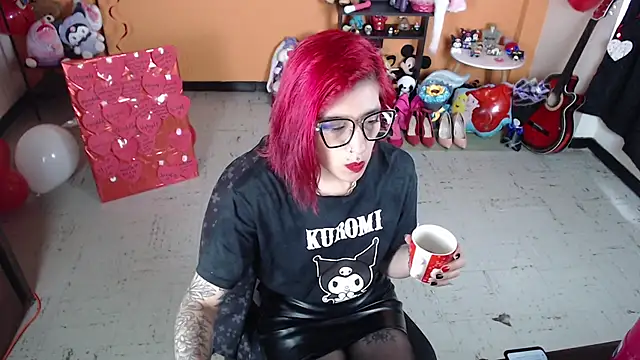 Snapshot of MissMiia2 chatting on February 27, 12:56 pm MissMiia2 online show from February 27, 12:56 pm
