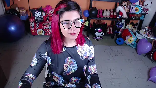 Snapshot of MissMiia2 chatting on September 16, 3:02 pm MissMiia2 online show from September 16, 3:02 pm