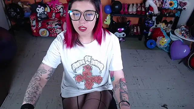 Snapshot of MissMiia2 chatting on September 21, 3:46 pm MissMiia2 online show from September 21, 3:46 pm