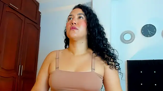 kathyajhonss online show from April 18, 10:21 pm