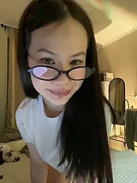 Anikka Liam online show from February 24, 9:31 pm