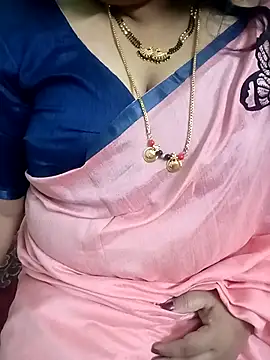 Snapshot of your-sameera chatting on November 18, 3:45 am your-sameera online show from November 18, 3:45 am