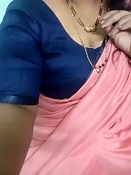 Snapshot of your-sameera chatting on December 15, 5:01 am your-sameera online show from December 15, 5:01 am