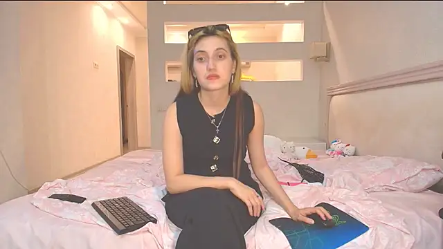 Iren online show from October 22, 9:25 pm