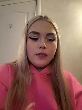 Snapshot of April_Vance chatting on December 9, 6:01 am April Vance online show from December 9, 6:01 am