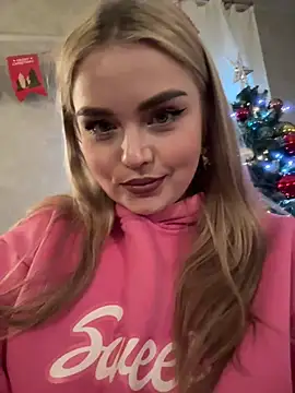 Snapshot of April_Vance chatting on December 9, 9:06 am April Vance online show from December 9, 9:06 am