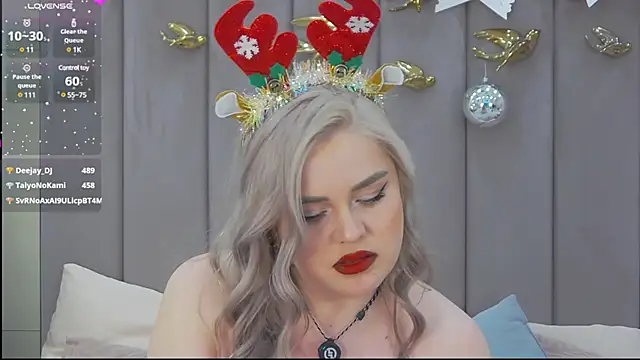 Snapshot of April_Vance chatting on December 24, 9:06 am April Vance online show from December 24, 9:06 am