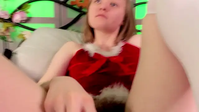 LilianSwall online show from December 20, 5:51 pm