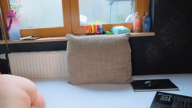 Snapshot of SherryOutdoor1 chatting on October 28, 7:45 am SherryOutdoor1 online show from October 28, 7:45 am