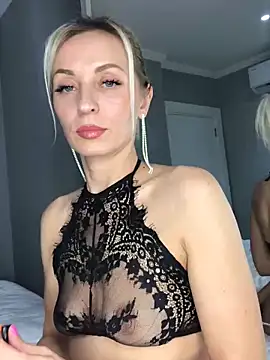Snapshot of Diamond_Bunny_ chatting on February 26, 8:44 pm Diamond Bunny online show from February 26, 8:44 pm
