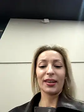 Snapshot of Diamond_Bunny_ chatting on November 21, 2:16 pm Diamond Bunny online show from November 21, 2:16 pm