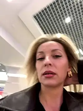 Snapshot of Diamond_Bunny_ chatting on November 23, 11:32 am Diamond Bunny online show from November 23, 11:32 am