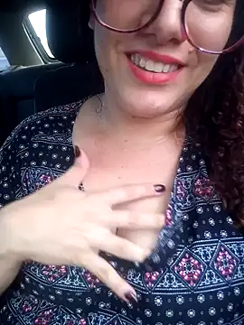 Snapshot of litha_luna chatting on December 21, 9:04 pm litha luna online show from December 21, 9:04 pm