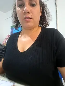 Snapshot of litha_luna chatting on October 21, 12:17 pm litha luna online show from October 21, 12:17 pm