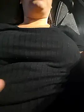 Snapshot of litha_luna chatting on November 30, 4:16 am litha luna online show from November 30, 4:16 am