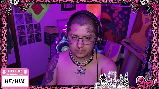 Snapshot of masterkevinftm chatting on April 26, 2:42 am masterkevinftm online show from April 26, 2:42 am