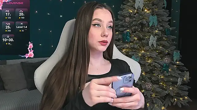 Snapshot of katie_taylorr chatting on February 1, 10:13 pm katie taylorr online show from February 1, 10:13 pm