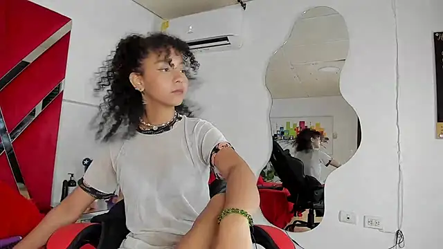 Milanxht online show from March 12, 8:52 pm