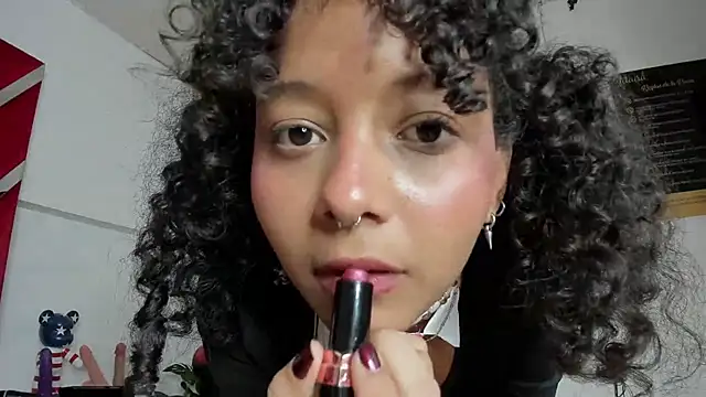 Milanxht online show from March 13, 11:59 pm