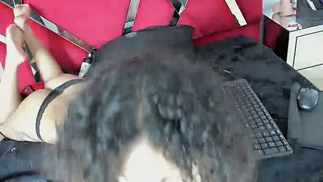 Milanxht online show from March 18, 2:58 am