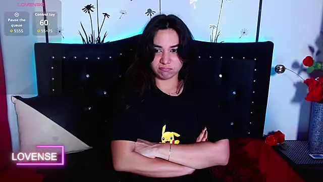 Lune Claire online show from April 14, 5:02 am