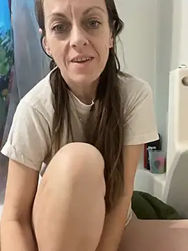 DavinaRay online show from February 18, 9:20 pm