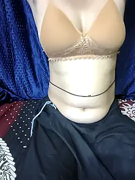 kaveerpooja947 online show from March 13, 4:35 pm