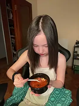 lalallalalaa- online show from February 3, 1:41 am