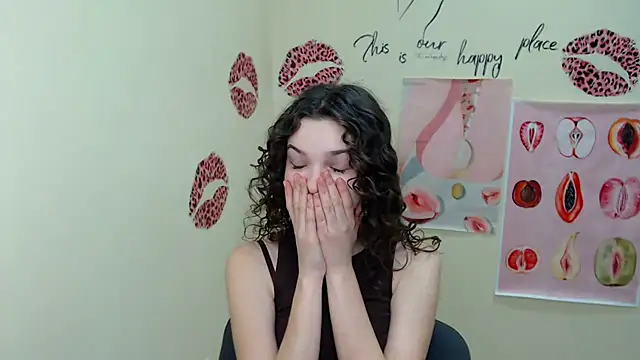  SusieSu  online show from February 7, 10:40 am