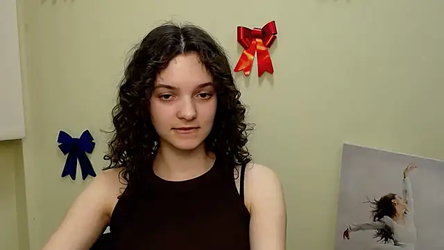  SusieSu  online show from February 25, 1:06 pm