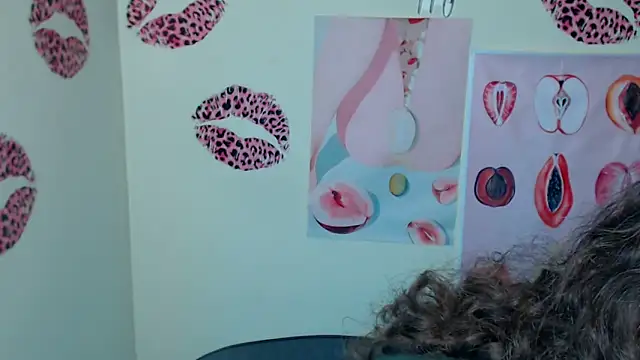  SusieSu  online show from October 24, 7:10 pm