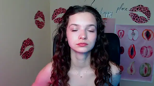  SusieSu  online show from March 31, 12:16 pm