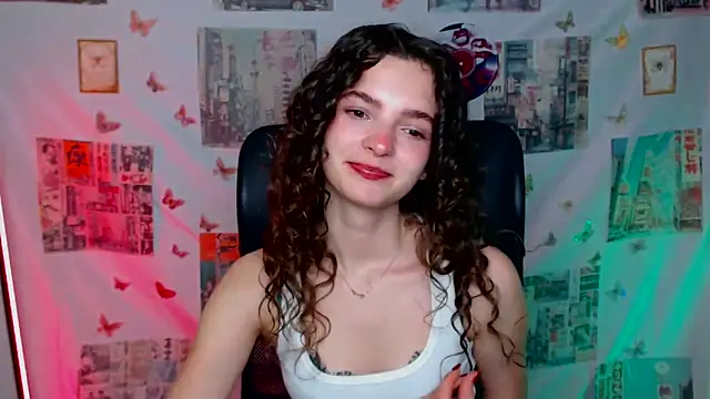  SusieSu  online show from April 11, 6:34 pm