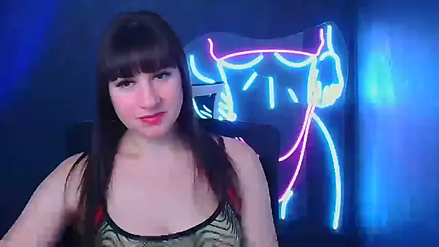 Snapshot of Violla_My chatting on January 16, 6:46 am Violla My online show from January 16, 6:46 am