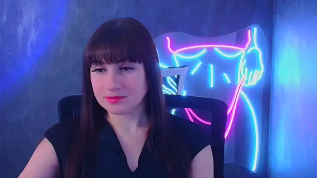Snapshot of Violla_My chatting on January 24, 6:46 am Violla My online show from January 24, 6:46 am