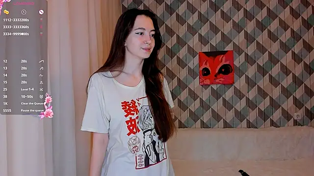 EvaBradley online show from February 3, 3:59 pm