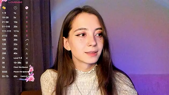 EvaBradley online show from October 9, 5:44 pm