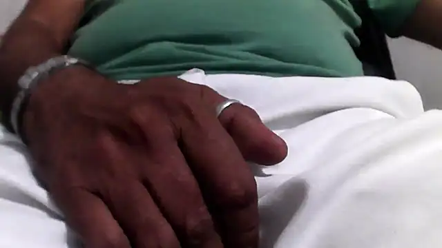 GO LALA online show from December 8, 8:51 am