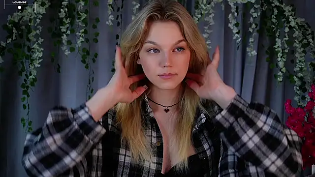 EdlinAlliston online show from October 12, 1:32 pm