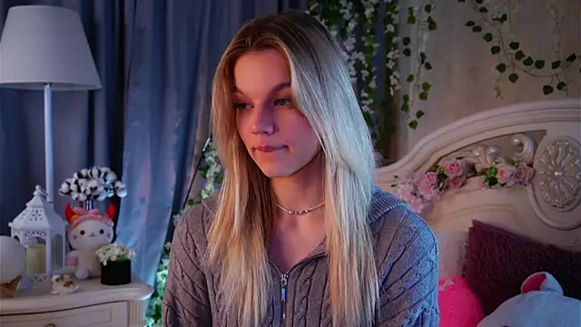 EdlinAlliston online show from December 1, 2:22 pm