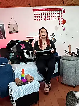 keila j online show from April 18, 9:46 am