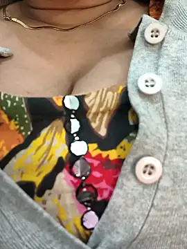 Anamika Kapoor online show from February 18, 7:43 pm