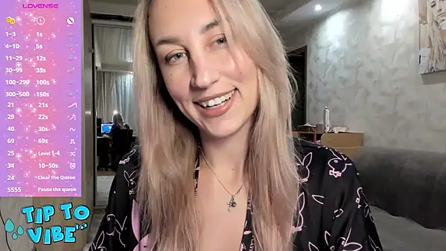 lady Nati online show from December 22, 3:22 pm