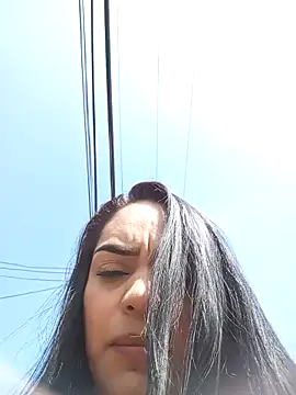 Snapshot of Sara-77 chatting on January 14, 2:43 pm Sara-77 online show from January 14, 2:43 pm