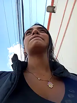 Snapshot of Sara-77 chatting on February 19, 3:49 pm Sara-77 online show from February 19, 3:49 pm