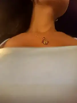 Snapshot of Sara-77 chatting on February 25, 2:14 am Sara-77 online show from February 25, 2:14 am