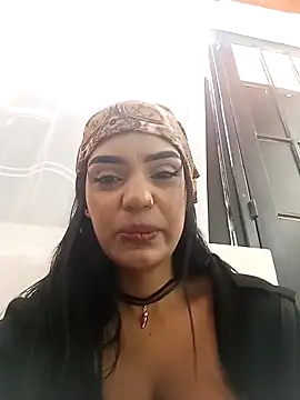 Snapshot of Sara-77 chatting on March 10, 8:56 pm Sara-77 online show from March 10, 8:56 pm